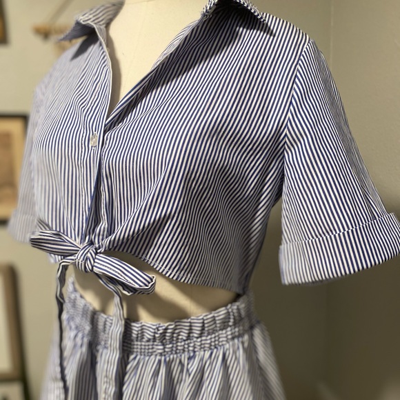 HP3/8 Striped Button Down Dress w/ Cutout at Waist - Picture 3 of 8